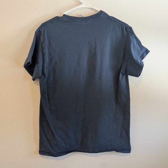 *10/$10* Men's Gildan Blue NDesigns Leather T-shirt - Medium - Picture 3 of 3
